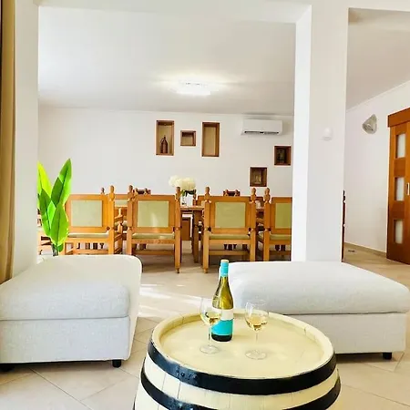 Szofia - 2 Bedroom Appartamento Veszprém